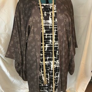 Authentic Japanese Short Kimono Womens Medium